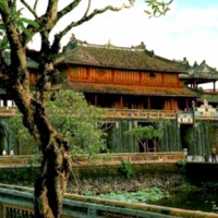NGO GATE HUE