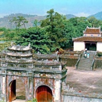 DO NOT DESTROY HUE TET 68