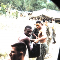 Resuppling gunts