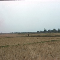 Marine Grunt waving to chopper crew