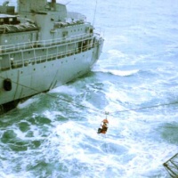 Ship-to-ship personnel transfer while under way