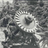 Engine change by HMM-361 personnel