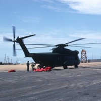 HMH-463 mail run at LZ Baldy