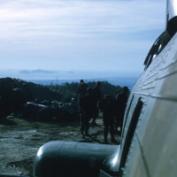 Recon team exiting HMM-161 Chopper