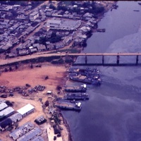 Offloading at Dong Ha